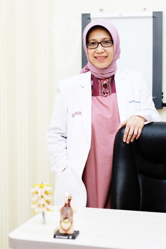 dr. Nilla Mayasari, M.Kes, Sp.KFR - Dentamedica Care Center 