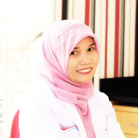 drg. Arni Irawaty, Sp.Perio - Dentamedica Care Center 